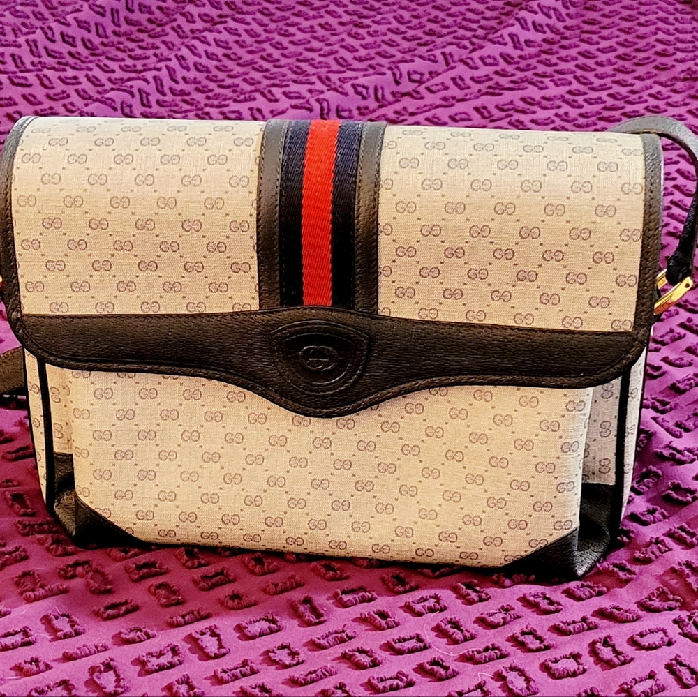 Vintage Gucci purse